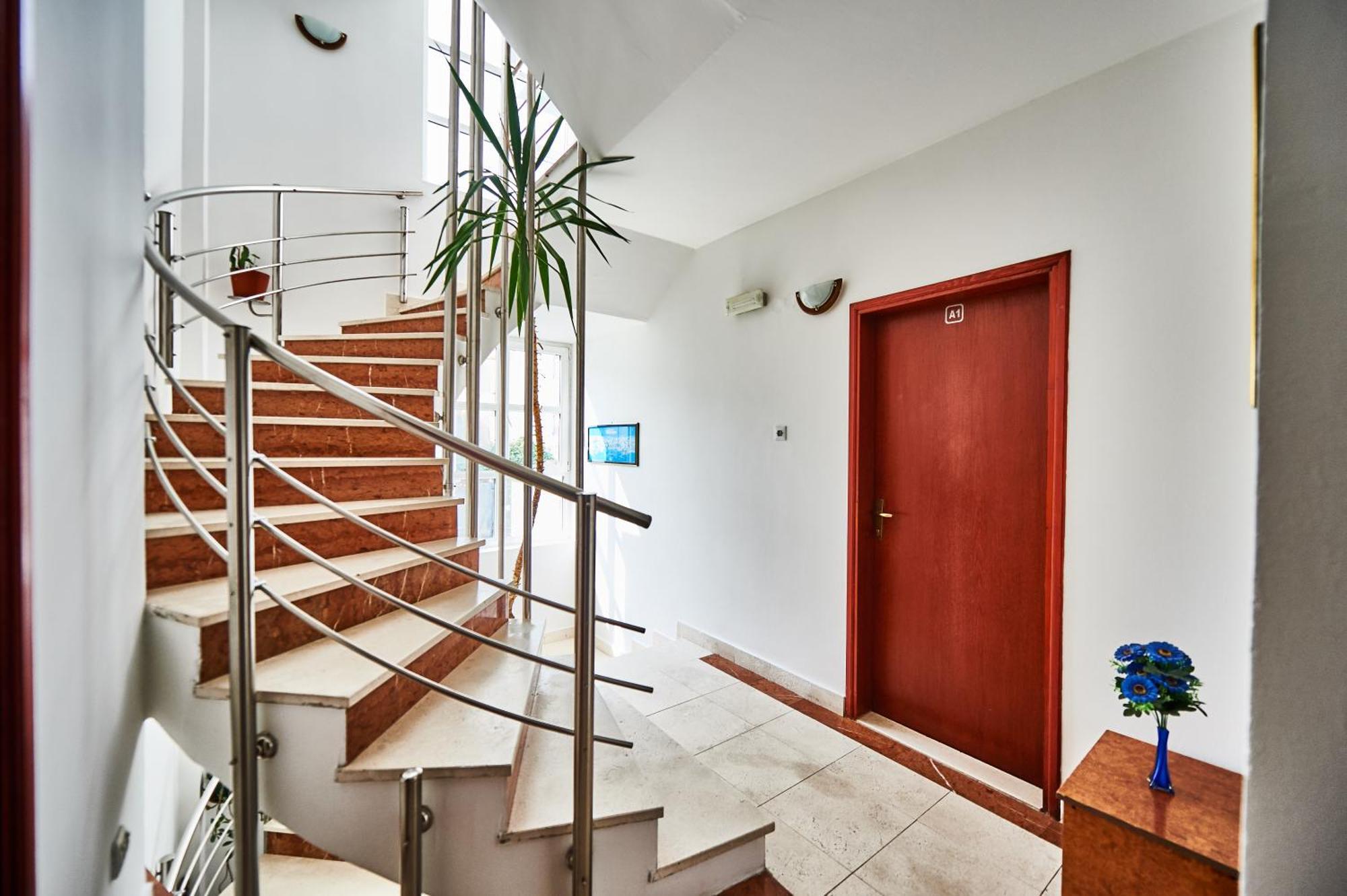 Family Apartments Mont Budva Dış mekan fotoğraf