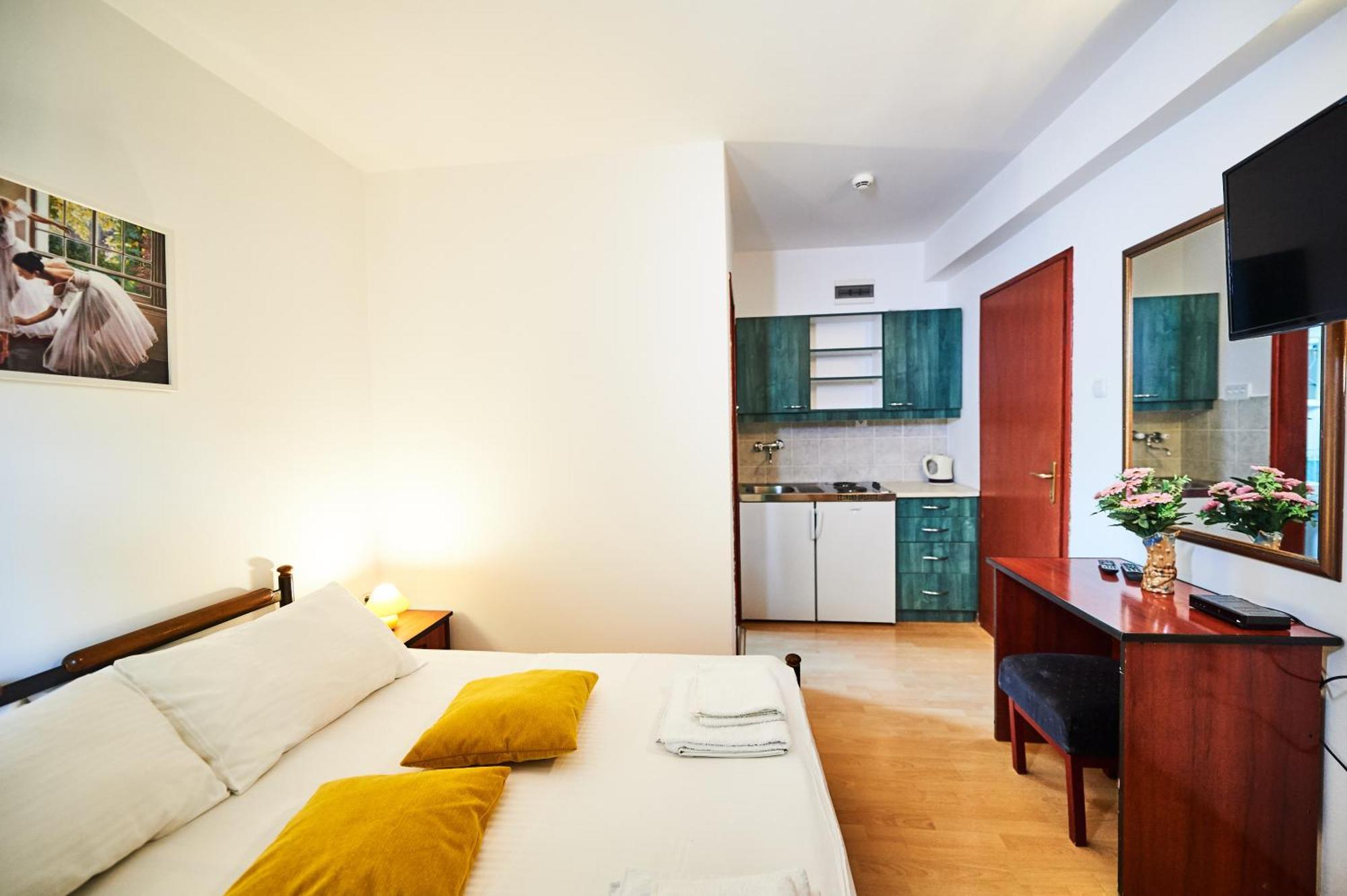 Family Apartments Mont Budva Dış mekan fotoğraf