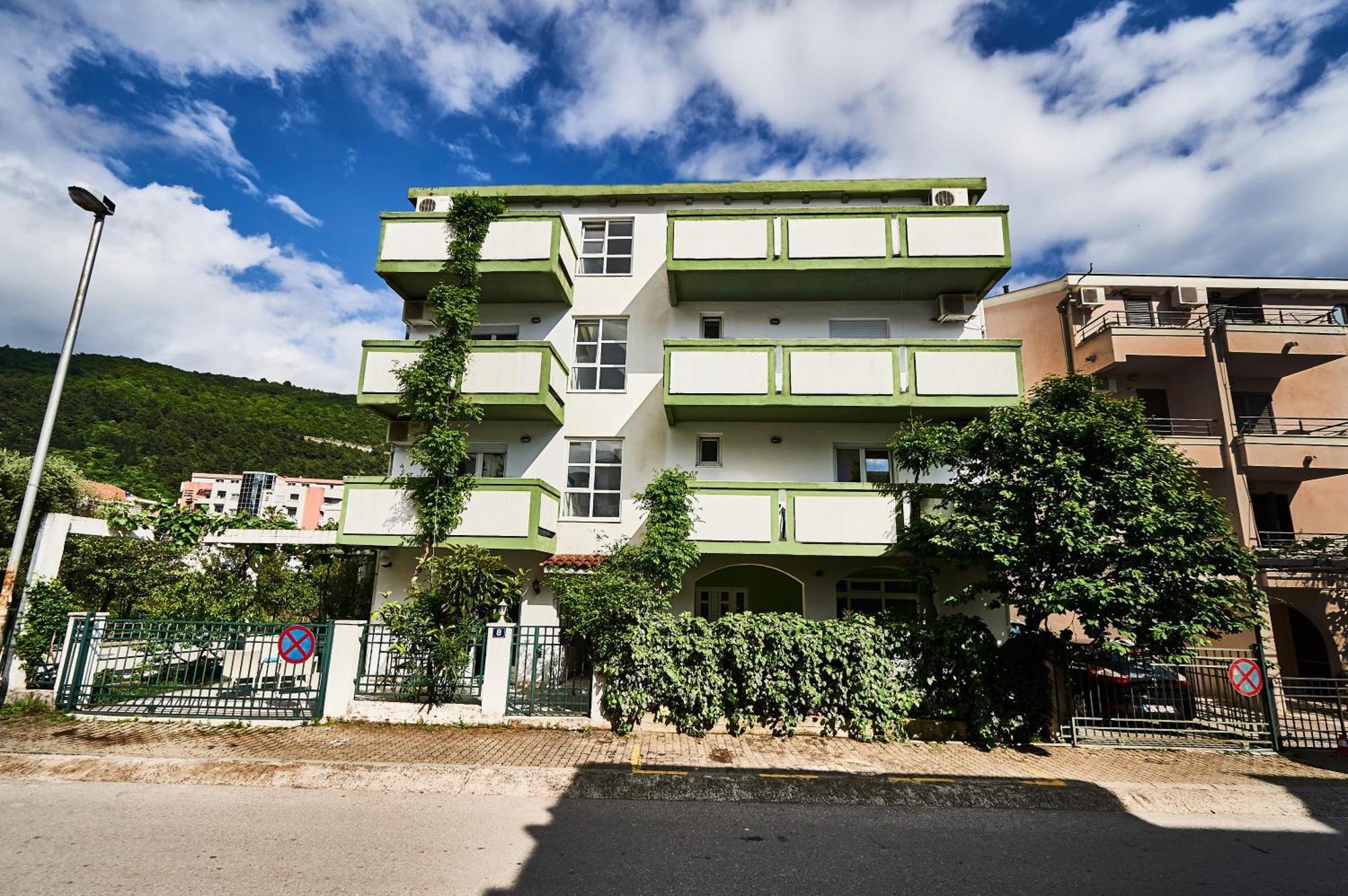Family Apartments Mont Budva Dış mekan fotoğraf